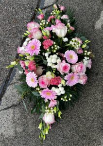 Sarggrsteck-Rosa-Weis